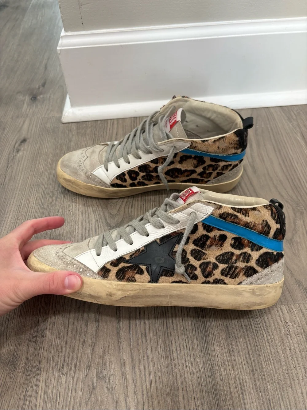 Golden Goose Mid Star Sneaker in Leopard Pony and Black